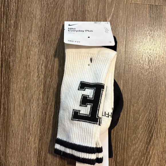 Nike Everyday Plus Cushioned Crew Socks - Picture 1 of 4